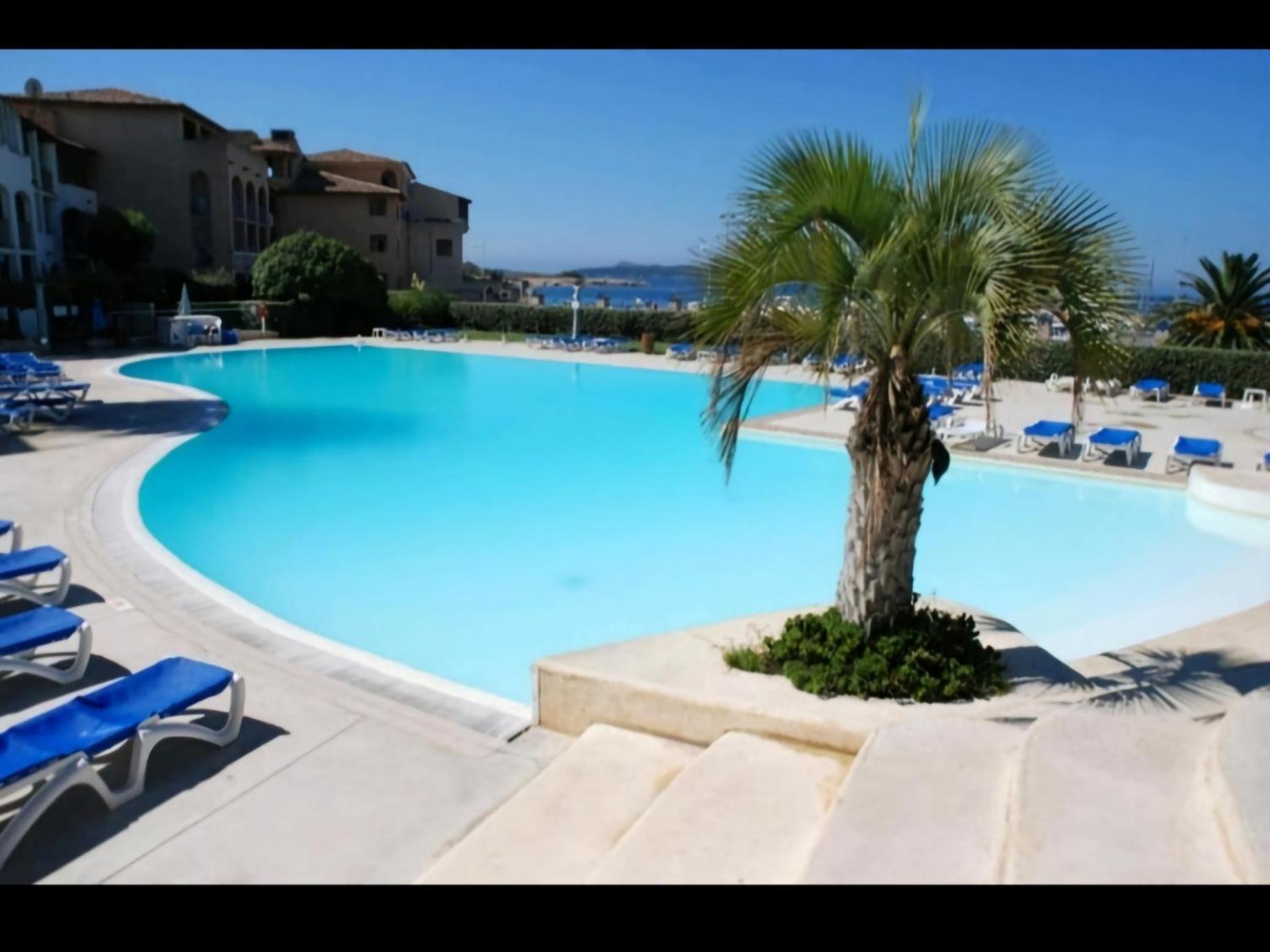 Appartement T2 - Bord De Mer - Piscine Six-Fours-les-Plages Eksteriør billede