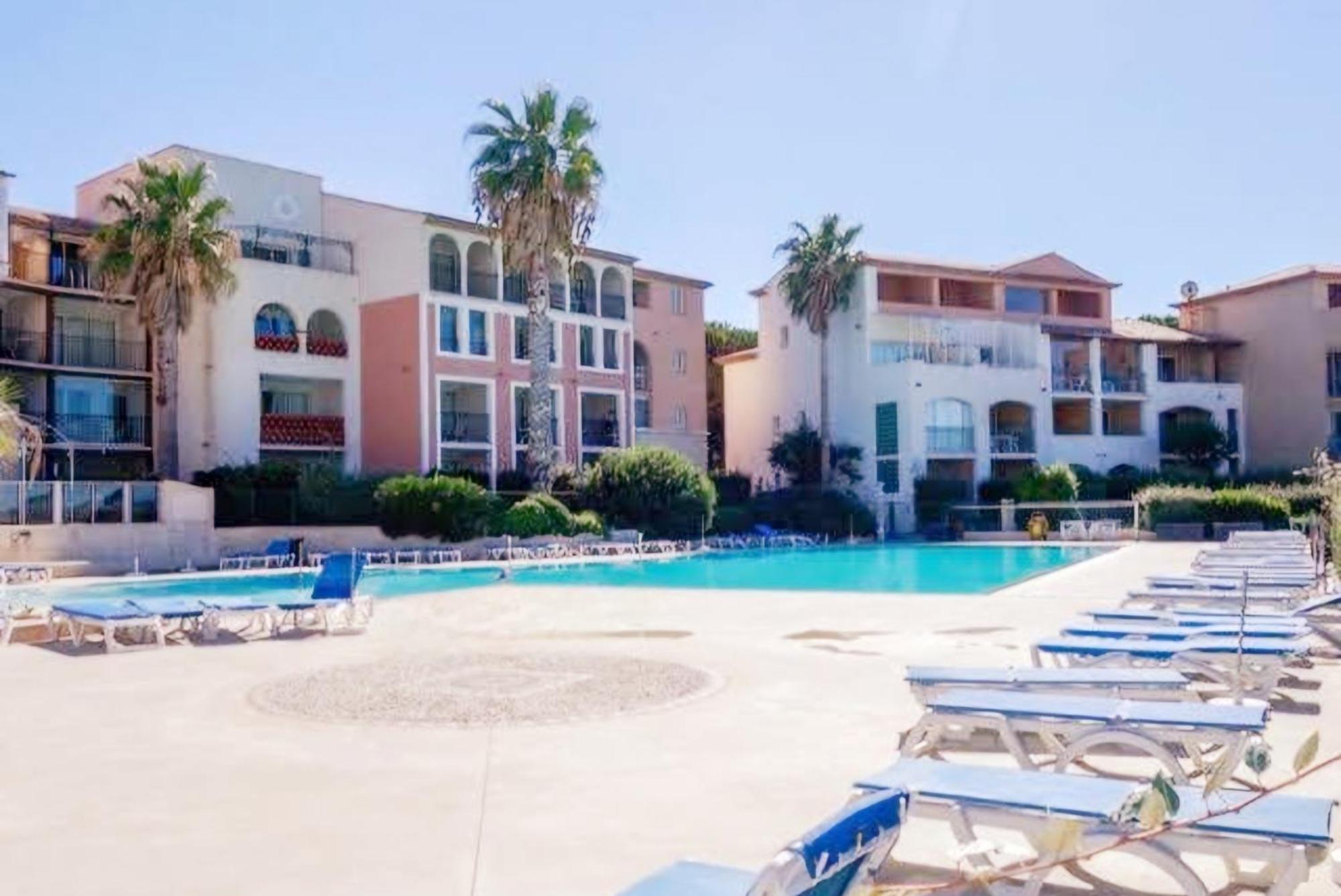 Appartement T2 - Bord De Mer - Piscine Six-Fours-les-Plages Eksteriør billede